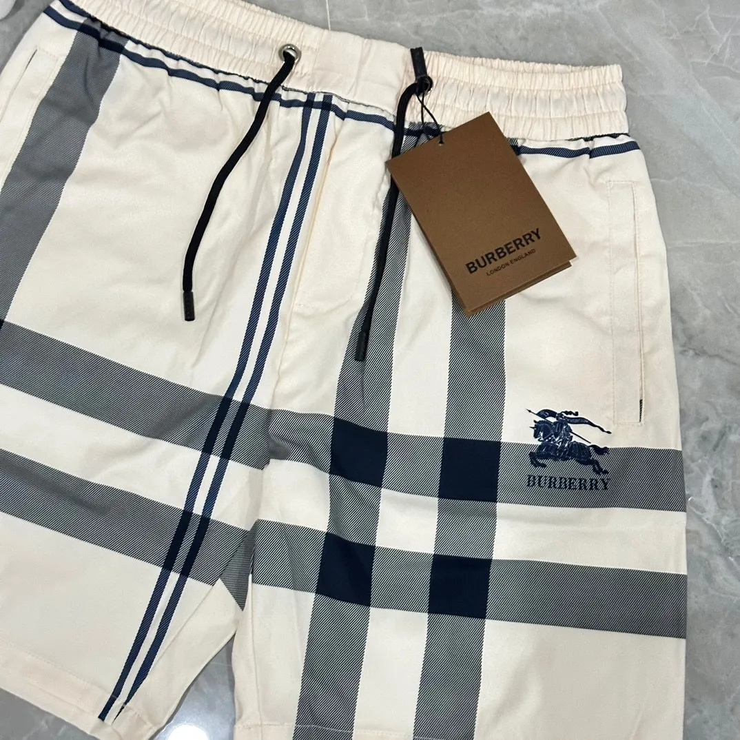 V 2310# Burberry Classic 🈚️ ps📷📷 Classic ， Same Style， 、 ， ！ ， ， ， ， ， ， ， 、 、 ， ， ， 、 、 ， ， 。 ： White Navy Blue Size：M-XXXL